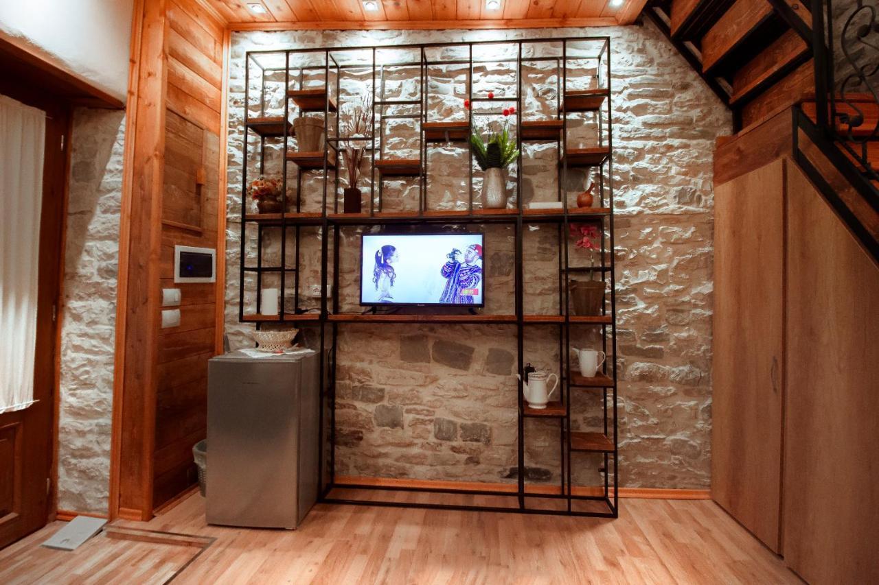 Duplex Apartment Viktoria Gjirokaster Exterior photo